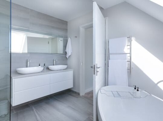 Budget-Friendly DIY Bathroom Remodel in Roseville: A Minimal and Clean Approach