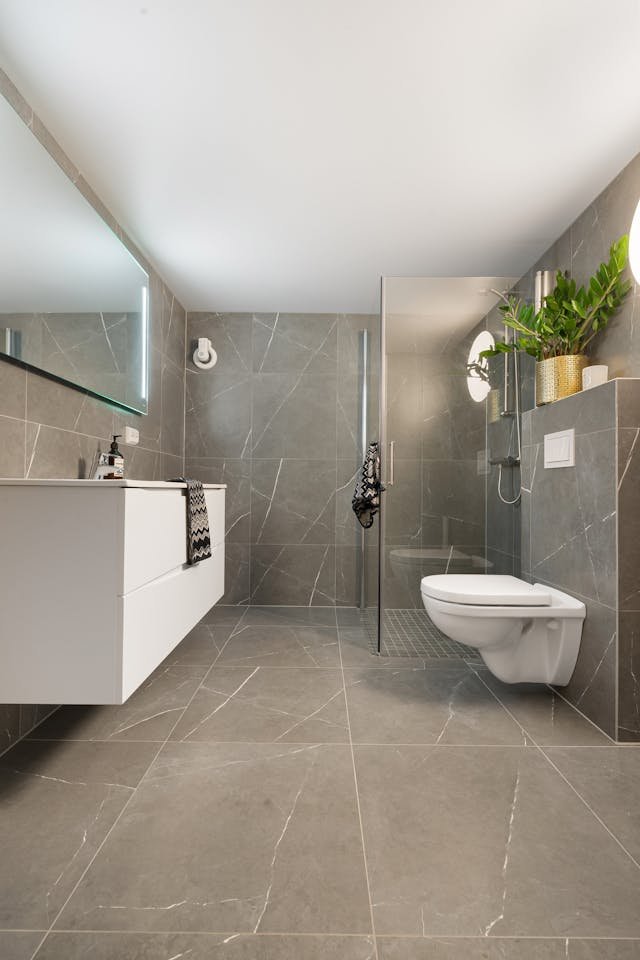 Small Bathroom Remodel on a Budget: Data-Driven Tips for Big Impact